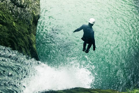Bled: Halbtägiges Canyoning-Abenteuer