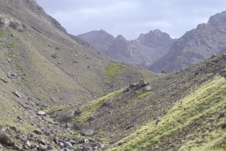 Da Marrakesh: trekking di 2 giorni al monte Toubkal