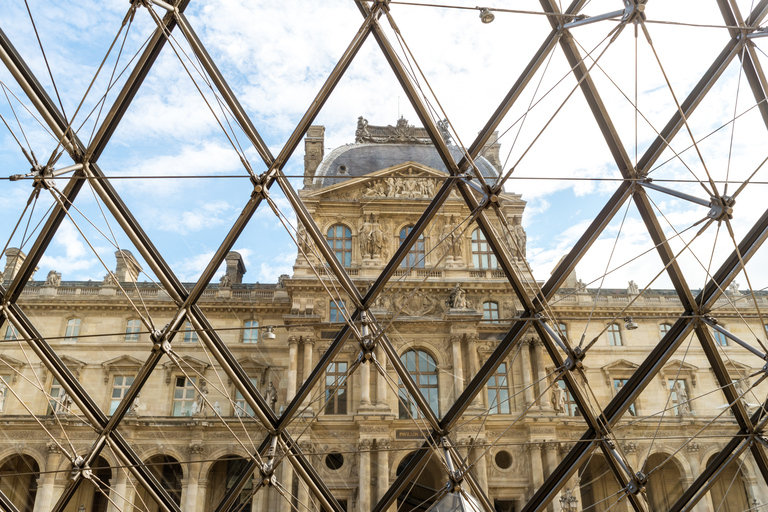 Museo del Louvre: tour guiado sin cola de taquillaTour guiado sin esperas por el Museo del Louvre, en inglés