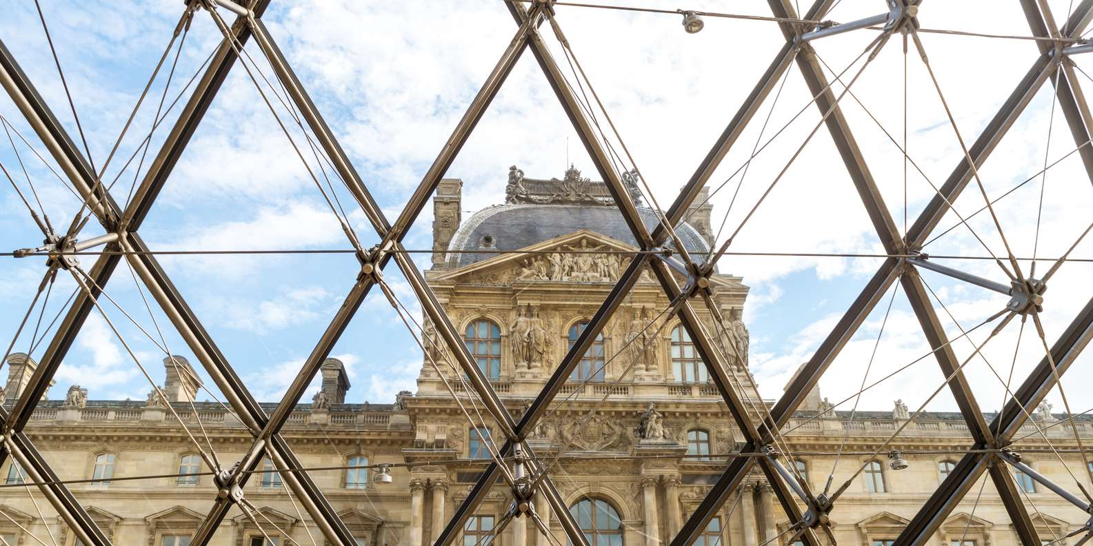 Louvre Museum Paris — tour experience image 3