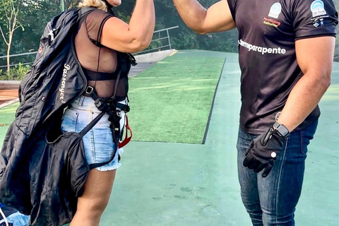 Niterói: Private Tandem Paragliding Flight *Free Video*