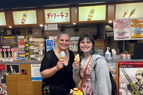 Tokyo: Nakano Broadway Treasure Hunt Walking Tour