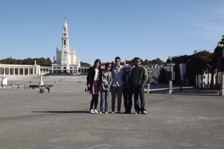 Depuis Lisbonne : Fatima, Batalha, Nazaré et ObidosRéservation 1 pers. (espagnol, anglais, français, portugais)