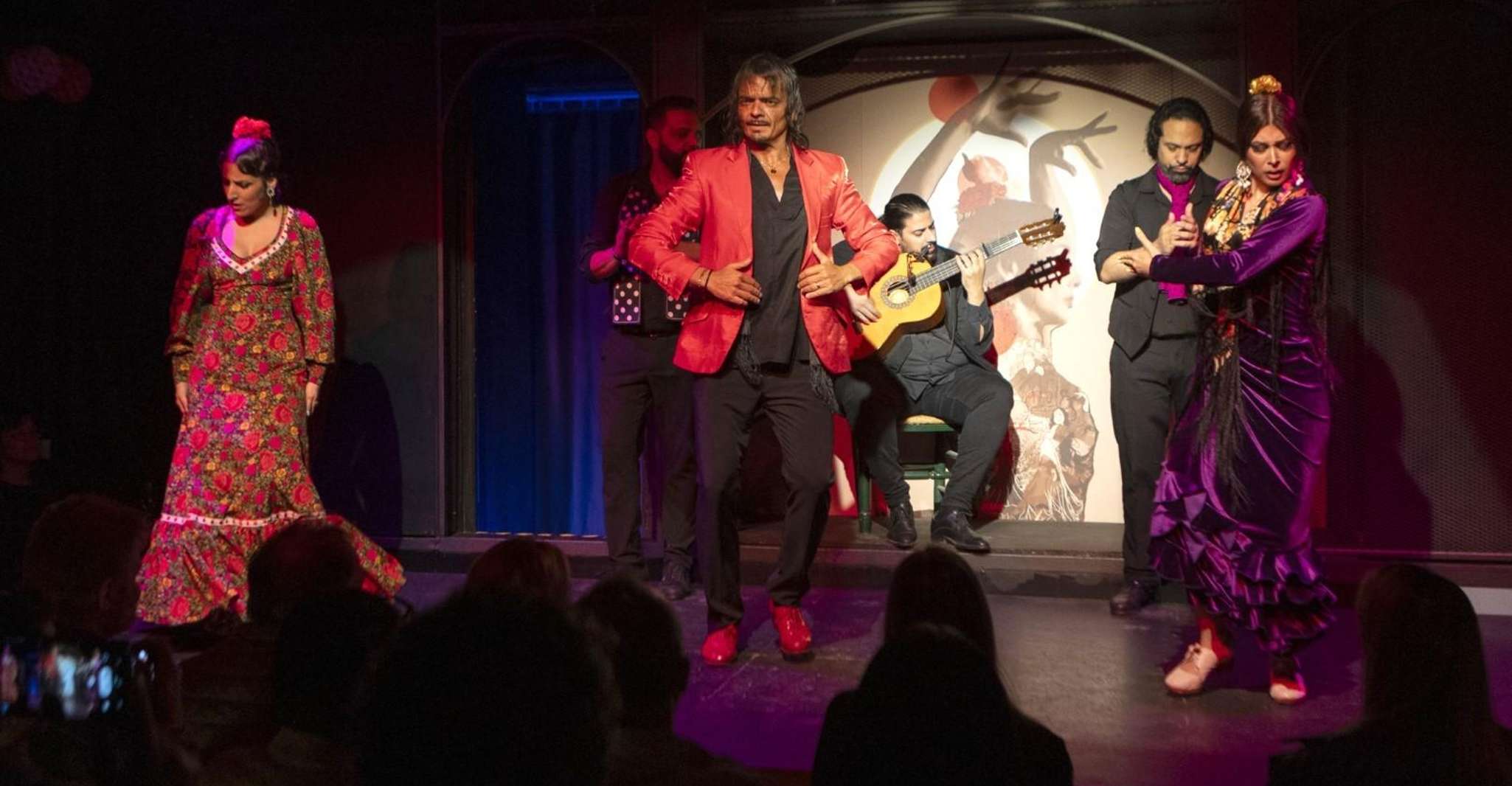 Barcelona: Flamenco Show with Drink Option at La Rambla photo 6