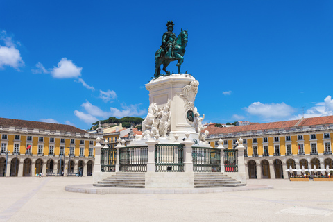 Lisbon: Hills Red Tram Tour by Tram 28 Route 24-Hour Ticket Lisbon: Lisbon Hills Tour by Tram 28 Route 24-Hour Ticket