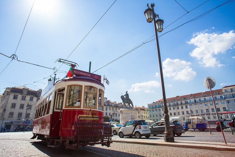 Lisbon: Hills Red Tram Tour by Tram 28 Route 24-Hour Ticket Lisbon: Lisbon Hills Tour by Tram 28 Route 24-Hour Ticket