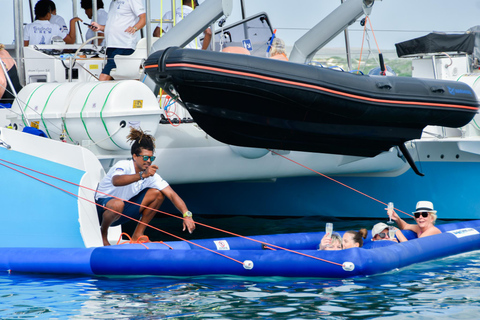 Boa Vista Catamaran Tour: All Inclusive Bay CruiseAdults Only - Boa Vista Catamaran Tour: All Inclusive