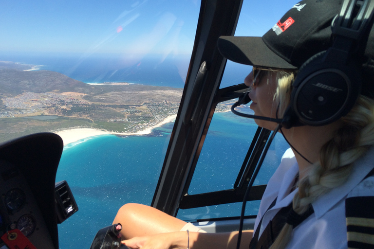 Città del Capo: volo in elicottero 2 Oceans con biglietto per il tour in barcaCittà del Capo: volo in elicottero 2 Oceans con biglietto per il giro in barca