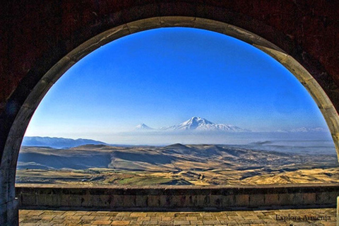 Escursione privata di un giorno a Symphony of Stones, Garni e Khor VirapEscursione privata di un giorno a Khor Virap, Garni e Geghard