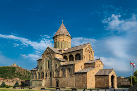 Klejnoty UNESCO w Mcchecie - starej stolicy GruzjiWycieczka z przewodnikiem