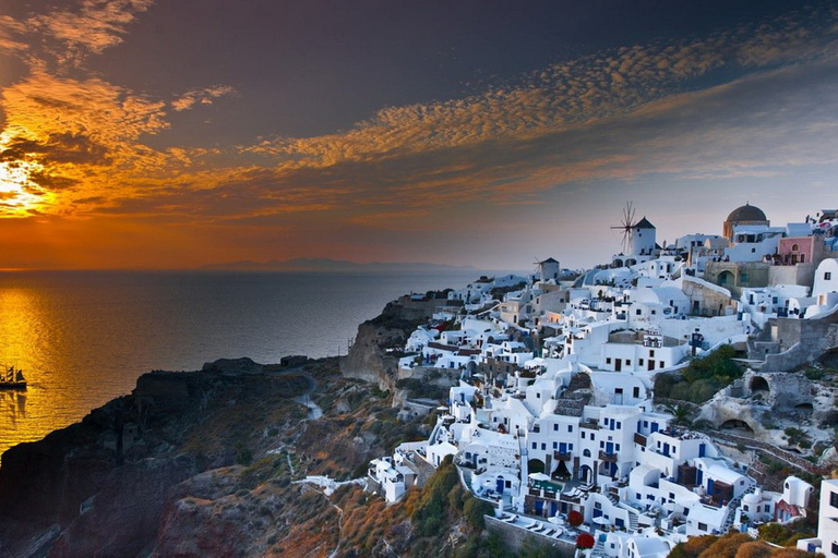 Santorini Private Sightseeing Tour