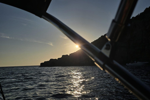 Speed Boat Tour to Blue Cave, Lady of Rocks and Mamula