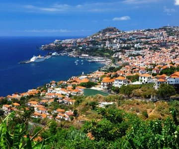 Funchal: Hop-On Hop-Off Bus Tour