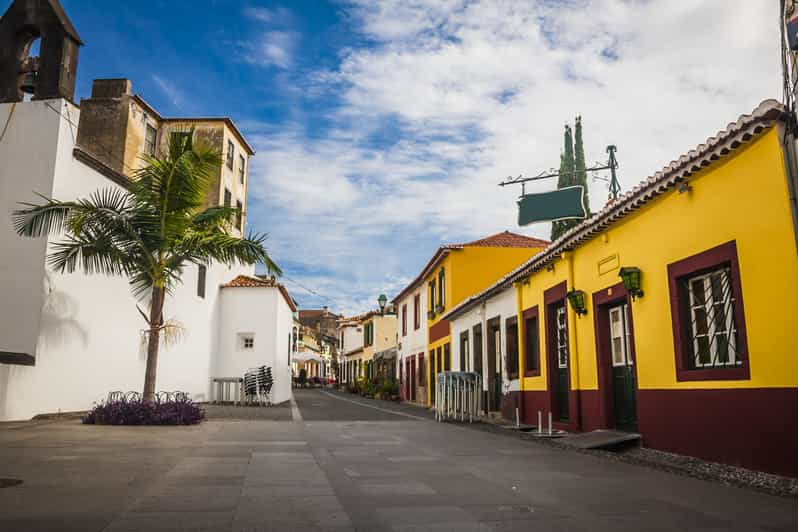 Funchal: Hop-On Hop-Off Bus Tour | GetYourGuide