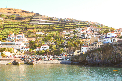 Funchal: tour 3 in 1 in autobus Hop-on Hop-off da 48 oreFunchal, Câmara de Lobos e Cabo Girão 48 ore 3 in 1 Ho-Ho