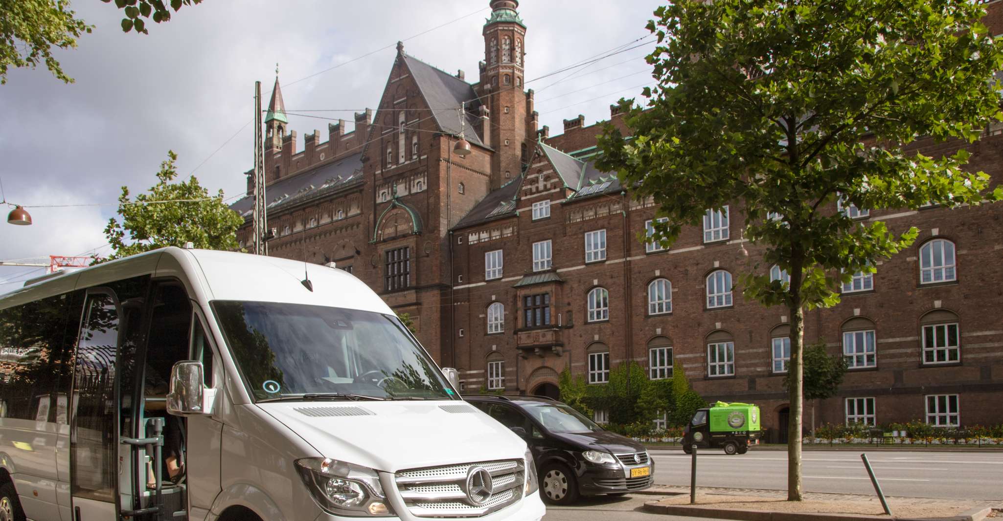 Copenhagen, Roskilde, Frederiksborg & Kronborg Day Tour - Hizvo
