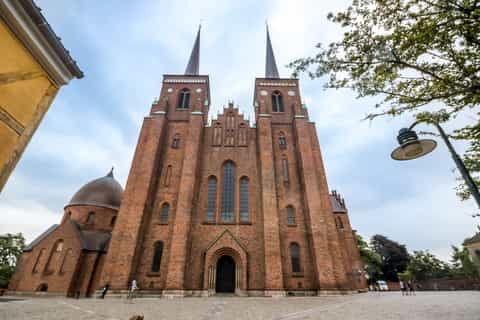 Copenhagen: Roskilde, Frederiksborg & Kronborg Day Tour