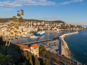 Nice: Old Town Treasures and Castle Hill Walking Tour