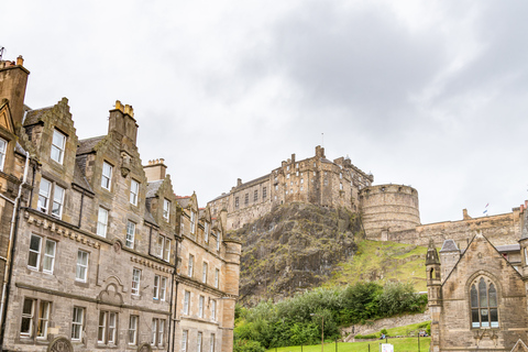 Edinburgh: Royal Attractions with Hop-On Hop-Off Bus Tours