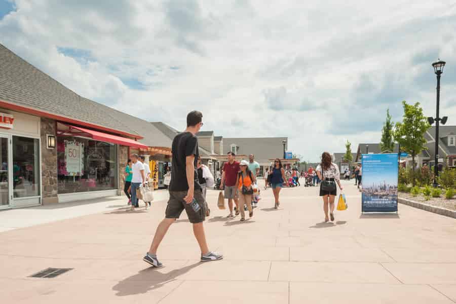 Ab New York: Shopping-Tour zu den Woodbury Common Outlets. Foto: GetYourGuide