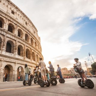 Rome Segway Tour: From the Colosseum to Trevi Fountain