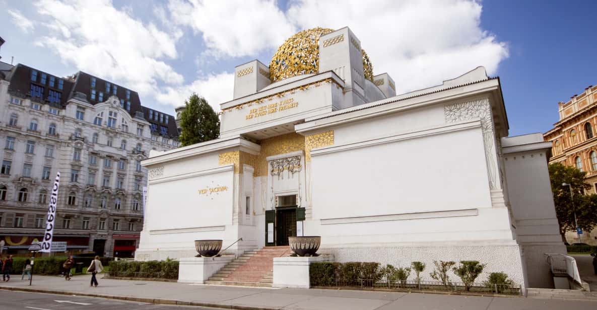 Vienna City Card: Discounts and Public Transport
