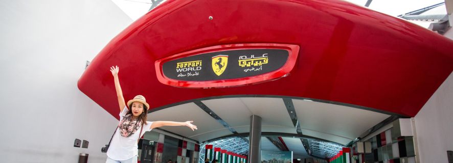 Fra Dubai: Dagstur til Abu Dhabi med Ferrari World-billett