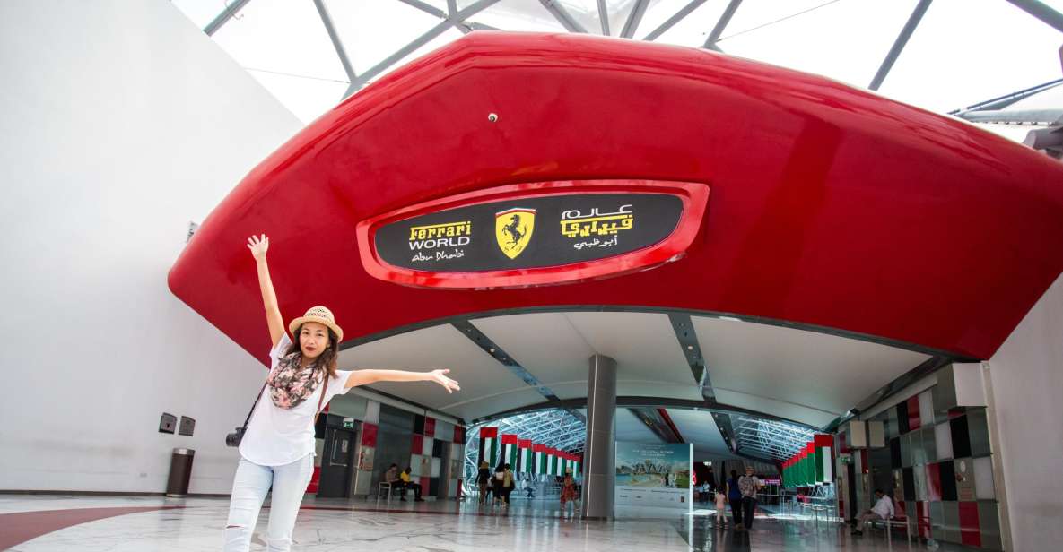 De Dubai: Excursão a Abu Dhabi c/ Ingresso Ferrari World