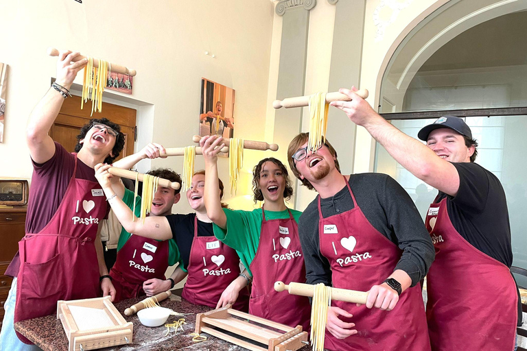 Venice: Pasta Class with Wine Tasting and Gelato