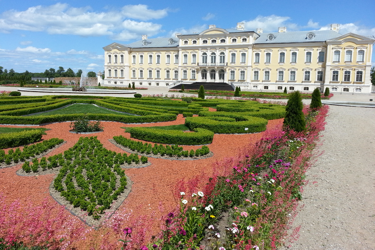 Vilnius to Riga with Hill of Crosses & Rundale Palace Stops