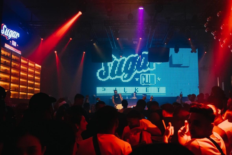 Phuket: Pub Crawl Rooftop, Bars, GoGo & 3 Clubs with Shots 20:30 | Pub Crawl Only
