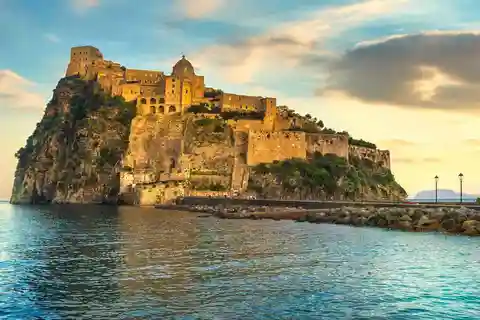 Ischia/Forio: Visit to the Aragonese Castle + Borgo di Celsa