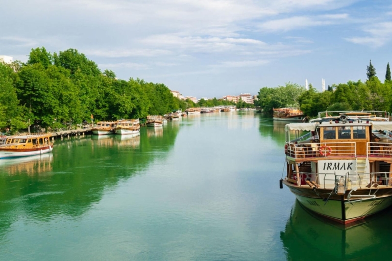 Alanya/Side: Tour en barco por el río y la cascada de Manavgat y el BazarDesde Alanya, Belek o Antalya