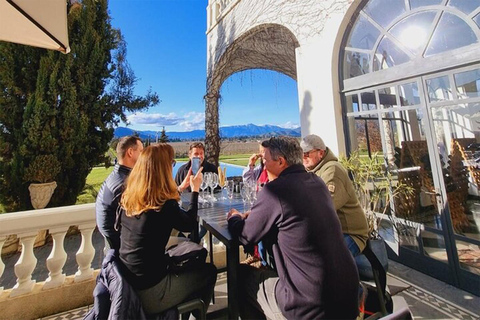 Degustação de vinhos em Casablanca - 4 vinícolas e almoço no TaninoCasablanca com degustação em 3 vinícolas e almoço no Tanino