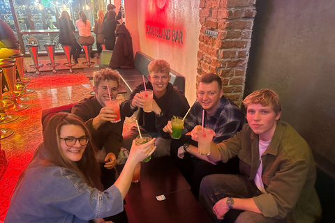 Riga: 2 in 1 - Old Town Walking Tour & Pub Crawl