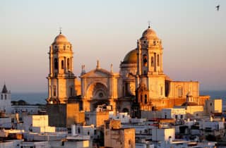 Von Sevilla aus: Tagestour nach Cádiz und Jerez mit Sherry-Verkostung