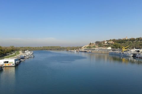 Belgrade: Private Welcome Tour w/ a Local
