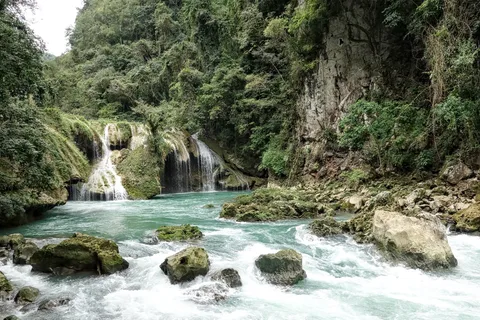From Antigua: 3-Day Cobán & Semuc Champey Tour