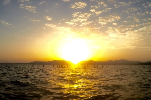 Mallorca: 2 h de surf de remo al atardecerMallorca: tour de 2 h de surf de remo o kayak al atardecer