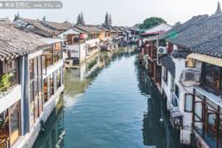 Shanghai: Yuyuan Garden, The Bund & Zhujiajiao Boat
