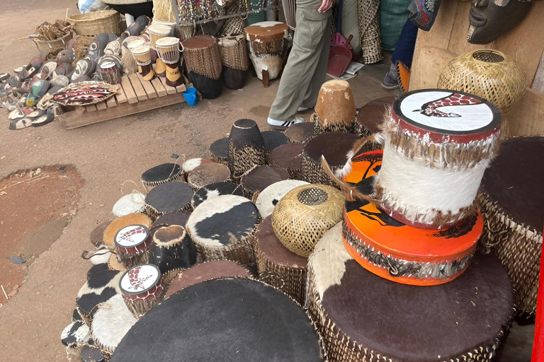 Kampala: Private Guided Market Tour with Hotel Transfers