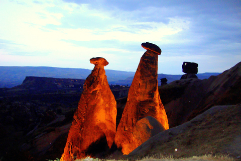 Från Istanbul: Kappadokiens höjdpunker i 2 dagar med ballongFrån Istanbul: Cappadocia Highlights 2-dagars rundtur med ballong