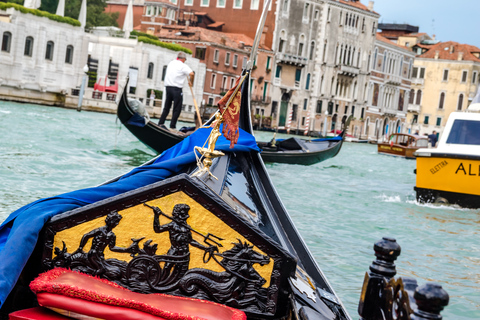 Venice: Private Gondola Ride Venice: Private Gondola Ride - Morning/Afternoon