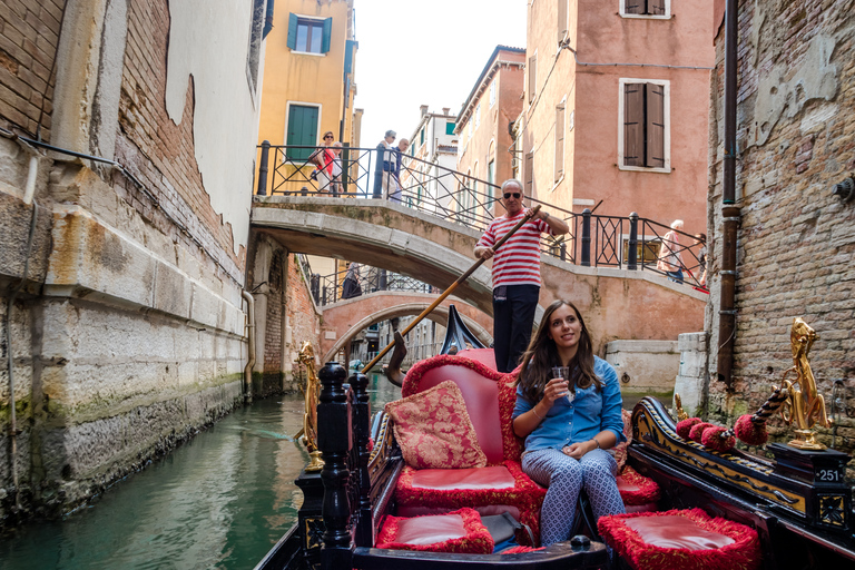 Veneza: Passeio particular de gôndolaPasseio Particular de Gôndola - Manhã/Tarde