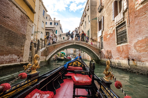 Venice: Private Gondola Ride Venice: Private Gondola Ride - Morning/Afternoon