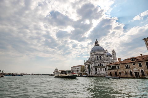 Venise : balade privée en gondoleVenise : balade en gondole privée - Soirée