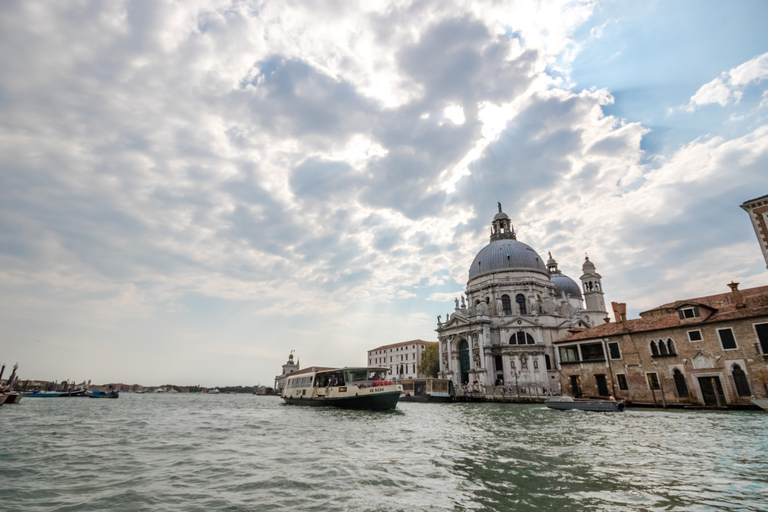 Veneza: Passeio particular de gôndolaPasseio Particular de Gôndola - Manhã/Tarde