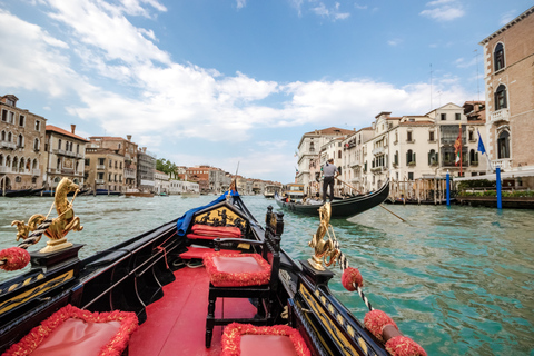 Venice: Private Gondola RideVenice: Private Gondola Ride - Morning/Afternoon