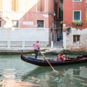 Venise : balade de groupe en gondole sur le Grand Canal