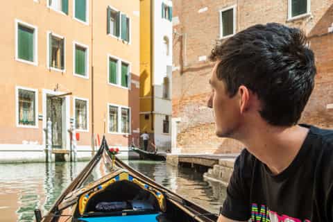 Venice: Shared Gondola Ride Across the Grand Canal